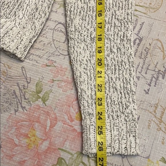 Tilly’s Ivy + Main White & Black Soft Knit - Picture 12 of 12